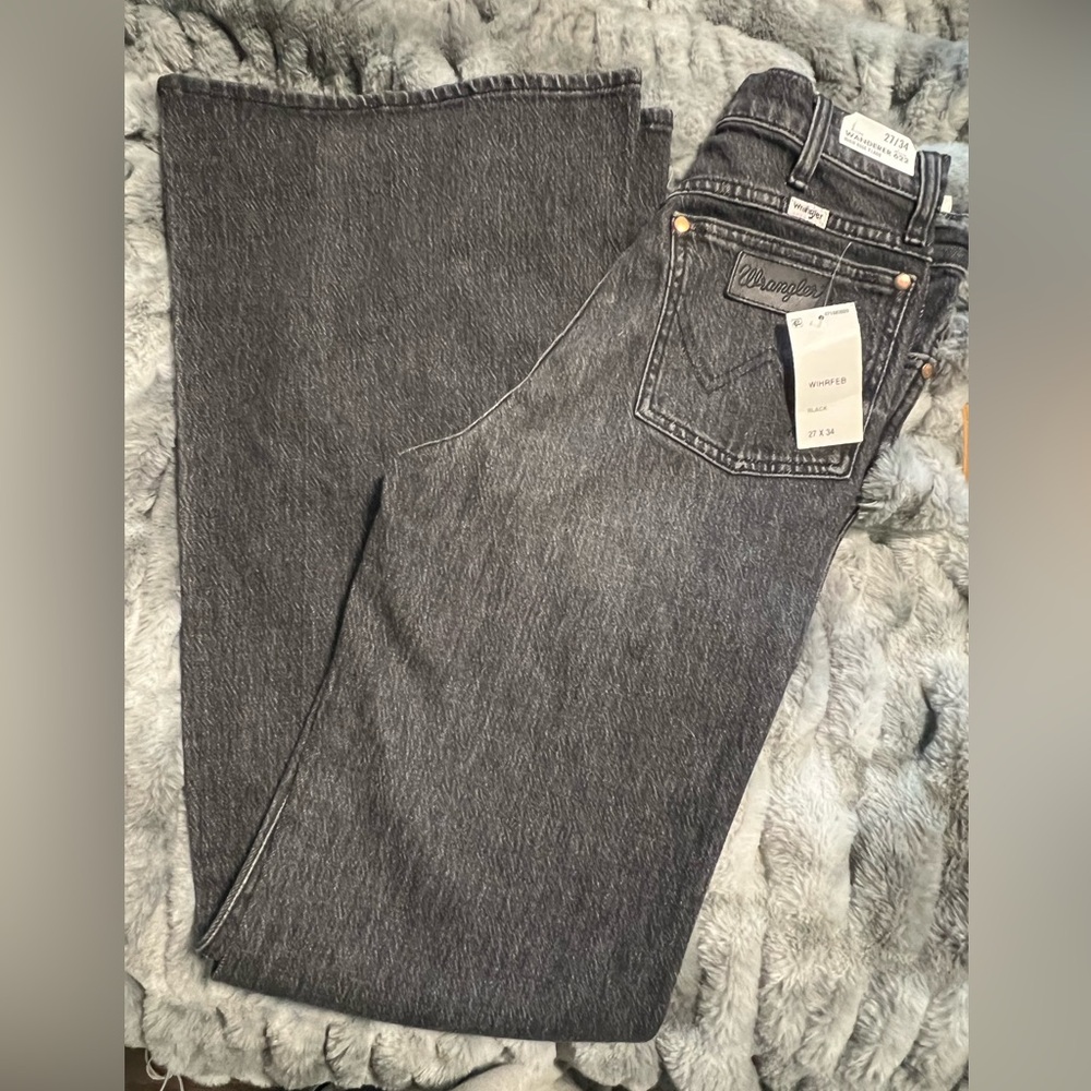 Wrangler Women's Wanderer High Rise Flare 27/34 NWT
